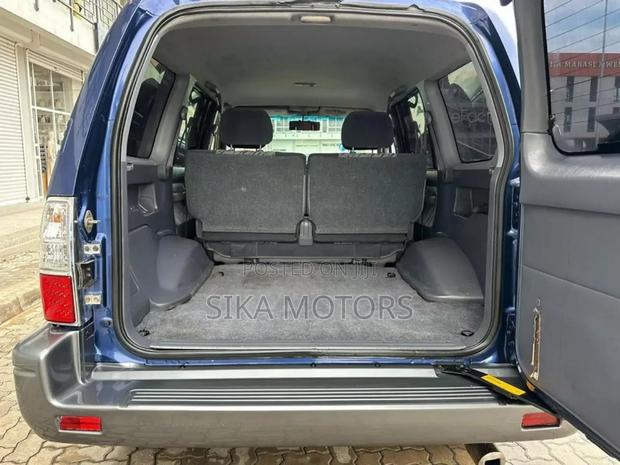 Toyota Land Cruiser Prado 1999 Blue