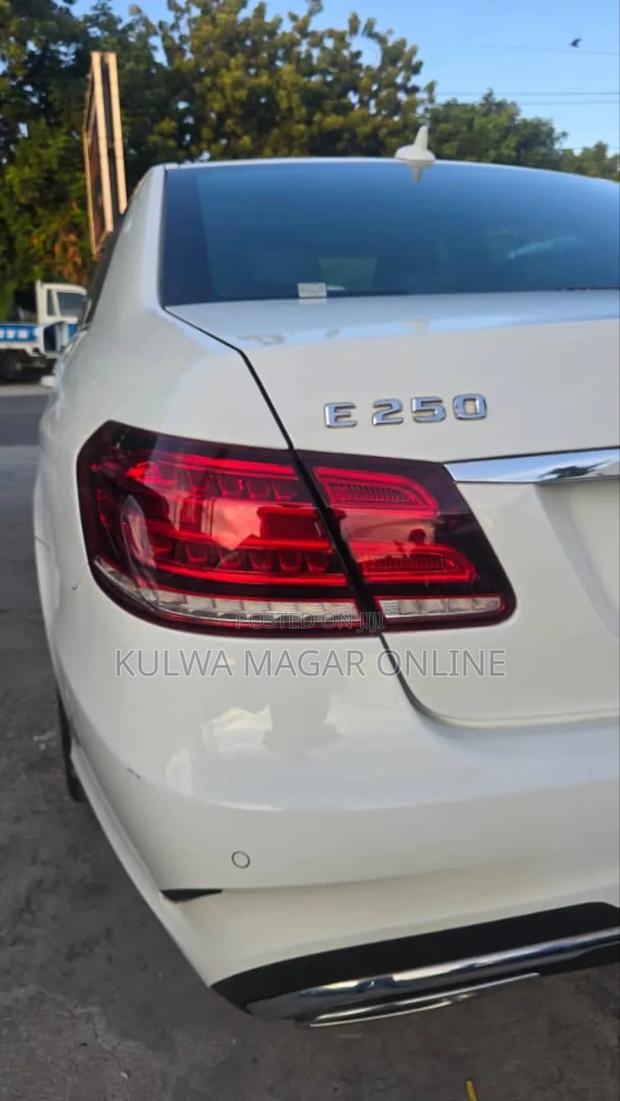 Mercedes-Benz E200 2008 White