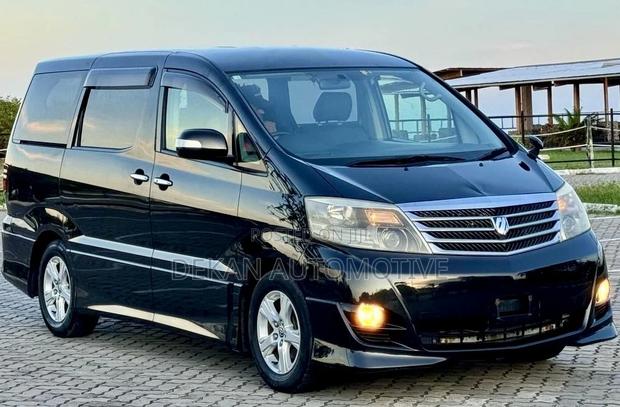 Toyota Alphard 2.4 Petrol FWD 2005 Black
