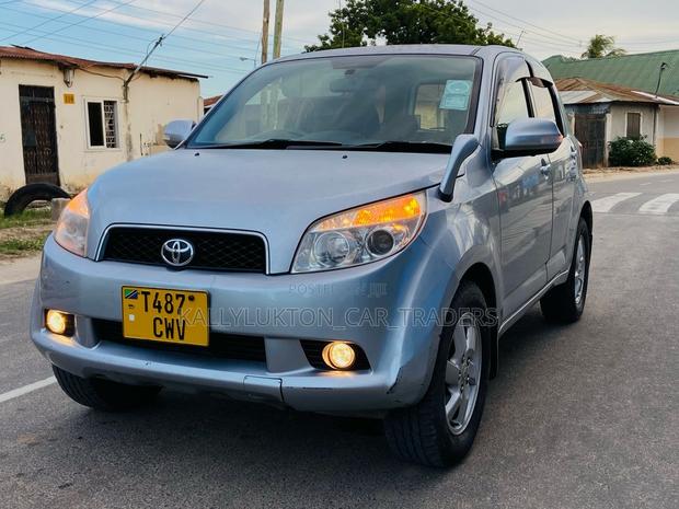 Toyota Rush 2007 Silver