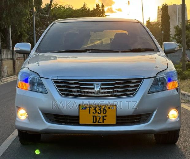 Toyota Premio 2010 Silver