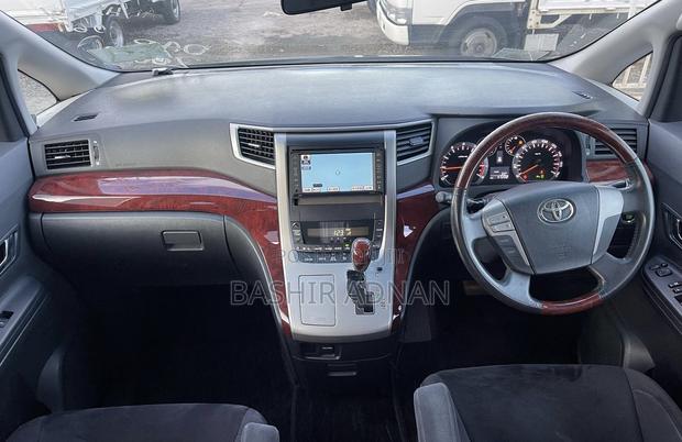 Toyota Alphard 2010 Black