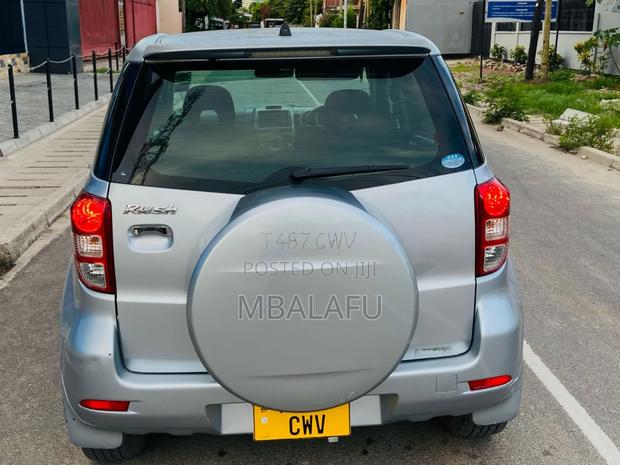 Toyota Rush 1.5 AWD 2008 Silver