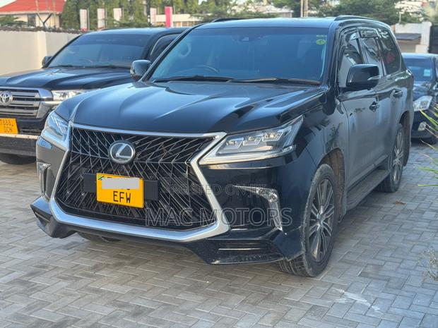 Lexus LX 570 AWD 2016 Black