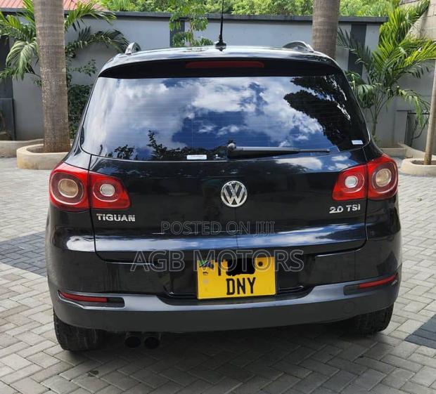 Volkswagen Tiguan 2.0 S 2009 Black