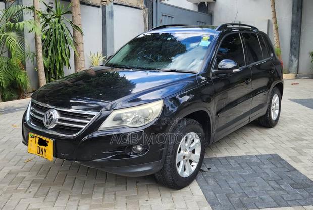 Volkswagen Tiguan 2.0 S 2009 Black