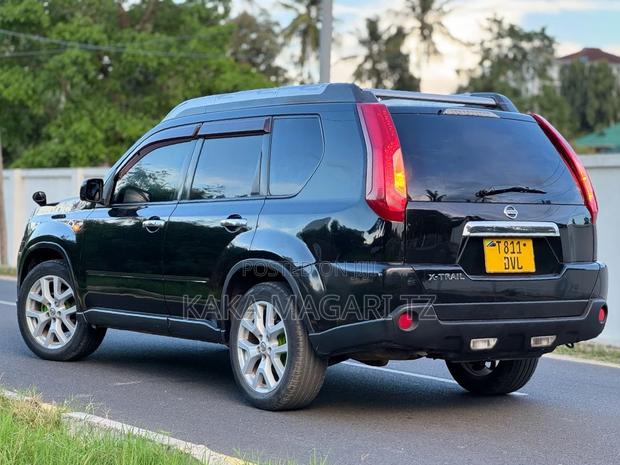Nissan X-Trail 2011 Black