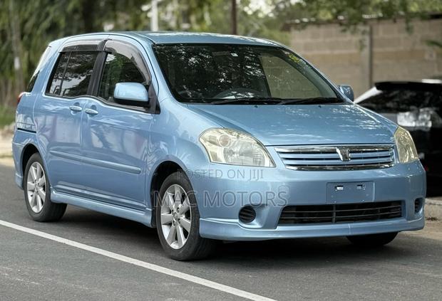 Toyota Raum 1.5 FWD 2006 Blue