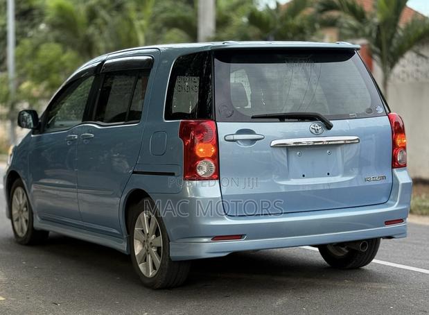 Toyota Raum 1.5 FWD 2006 Blue
