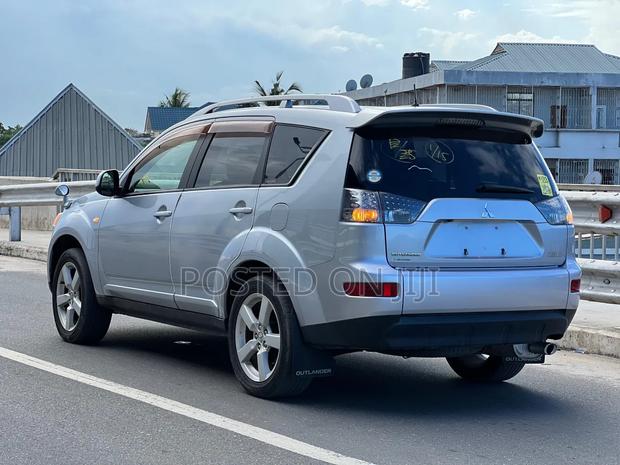 Mitsubishi Outlander 2006 Silver