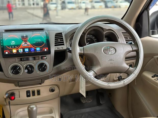 Toyota Hilux 2.5 Cab 2005 Silver