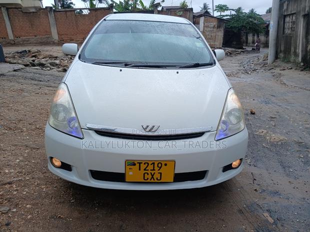 Toyota Wish 2005 White