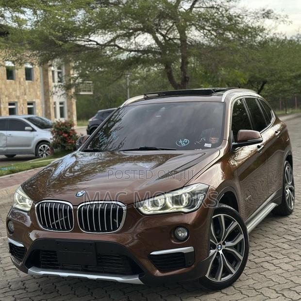 BMW X1 xDrive28i AWD 2016 Brown