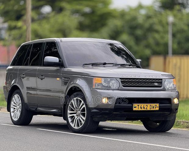 Land Rover Range Rover Sport 2010 Gray