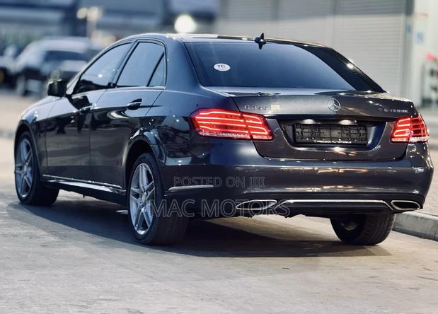 Mercedes-Benz E250 SV Premium 2014 Matt Black