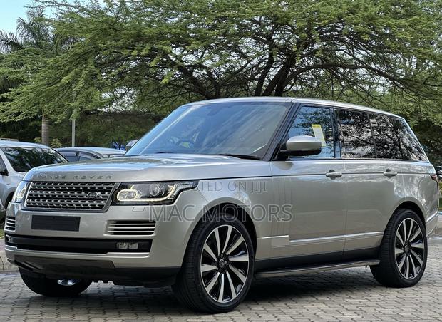 Land Rover Range Rover Vogue 2016 Gold