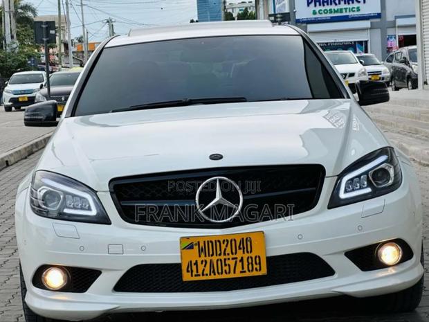 Mercedes-Benz C-Class 2007 White