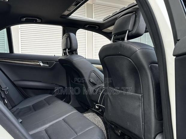 Mercedes-Benz C-Class 2008 White