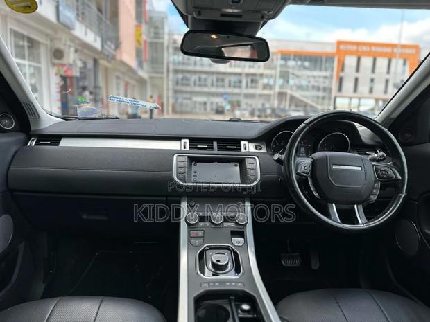 Land Rover Range Rover Evoque 2017 White