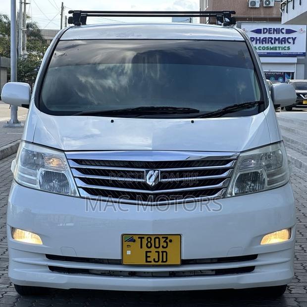 Toyota Alphard 2.4 Petrol FWD 2006 Pearl