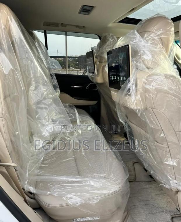 New Toyota Land Cruiser 2023 White