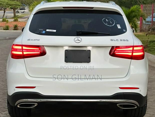Mercedes-Benz GLC-Class 2016 Pearl