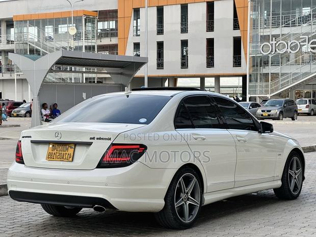 Mercedes-Benz C200 2008 White