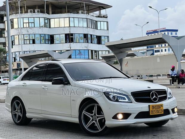 Mercedes-Benz C200 2008 White