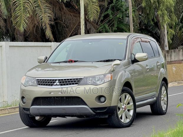 Mitsubishi Outlander 2008 Gold