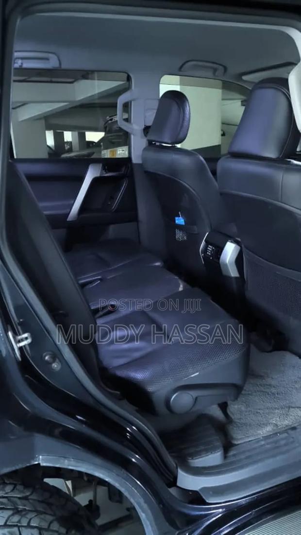 Toyota Land Cruiser Prado 2012 Black