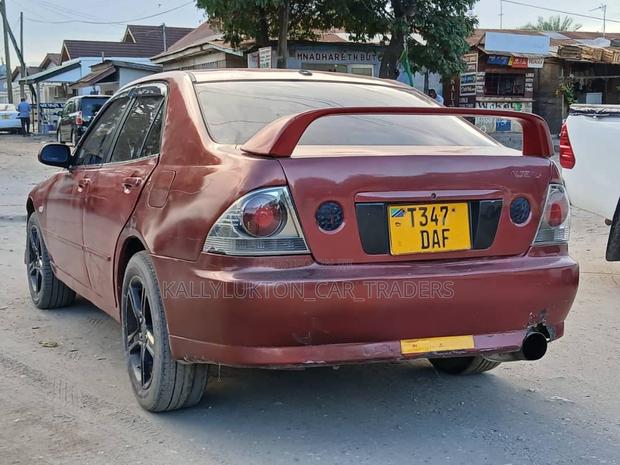 Toyota Altezza 2001 Purple