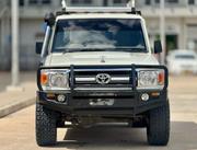 Toyota Land Cruiser 2011 White for sale