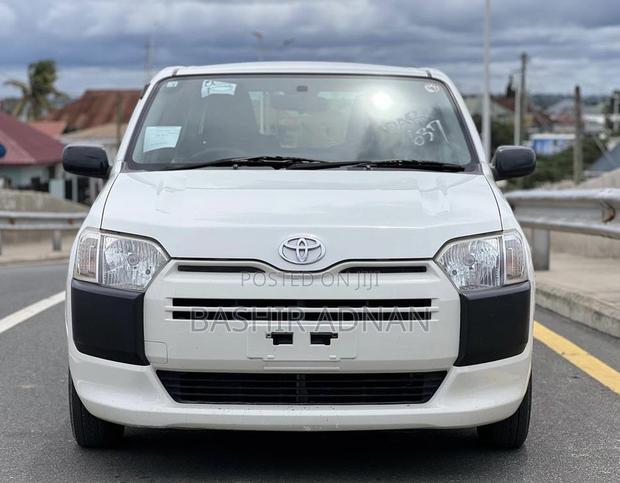 Toyota Probox 2014 White