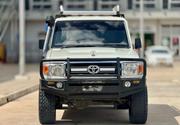 Toyota Land Cruiser 2011 White for sale