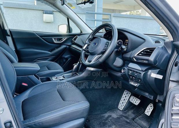 Subaru Forester 2019 Silver