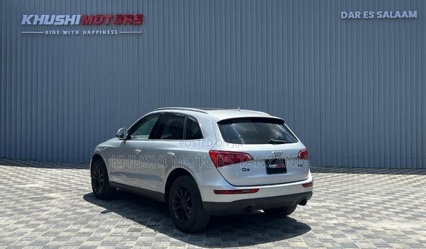 Audi Q5 2009 Silver