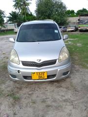 Toyota Fun Cargo 2004 Silver for sale