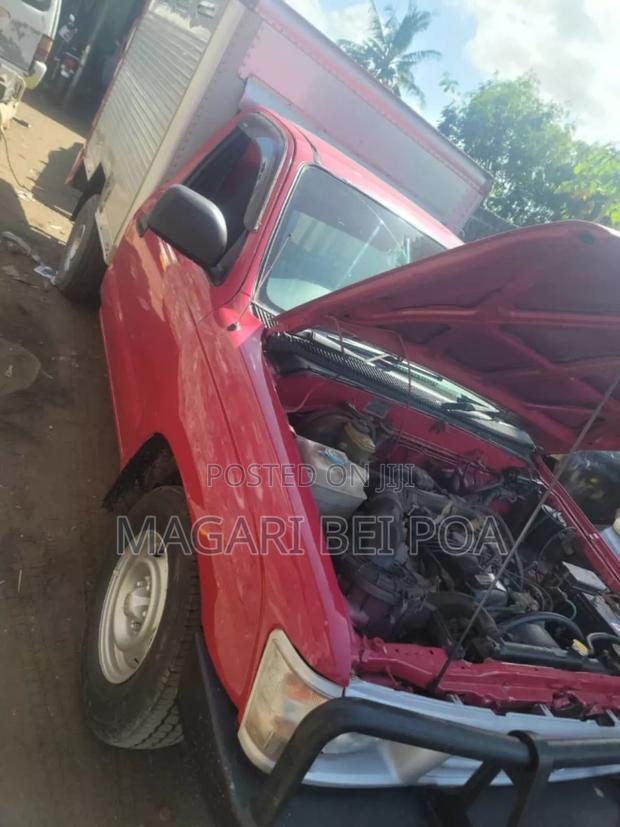 Toyota Hilux 2003 Red