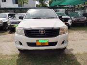 Toyota Hilux 2.5 Cab 2005 White for sale