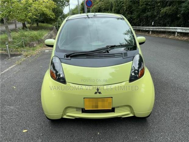 Mitsubishi Minica 2007 Yellow