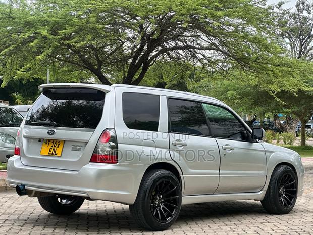 Subaru Forester 2006 Silver