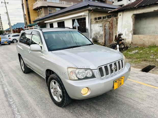Toyota Kluger 2009 Silver