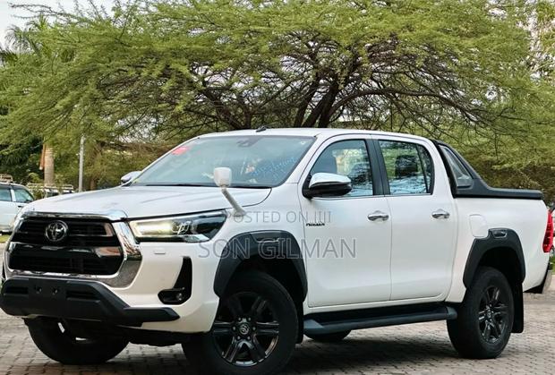 Toyota Hilux 2020 Pearl