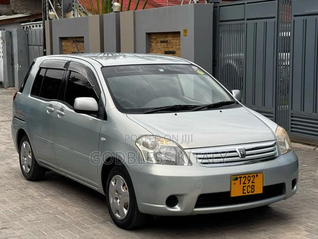 Toyota Raum 1.5 AWD 2003 Gray