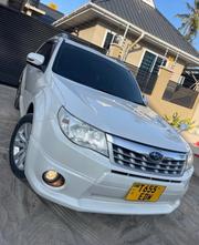 Subaru Forester 2011 White for sale