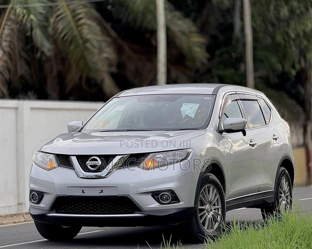 Nissan X-Trail 2.0 Petrol AWD 2014 Silver