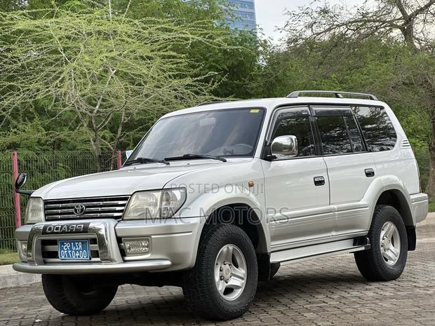 Toyota Land Cruiser Prado 2.7 16V 5dr 2000 White