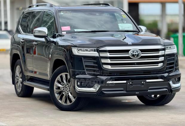 Toyota Land Cruiser 2023 Black