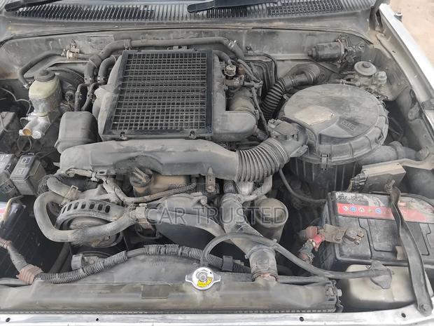 Toyota Hilux Surf 2003 Silver