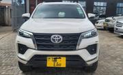Toyota Fortuner 2021 White for sale